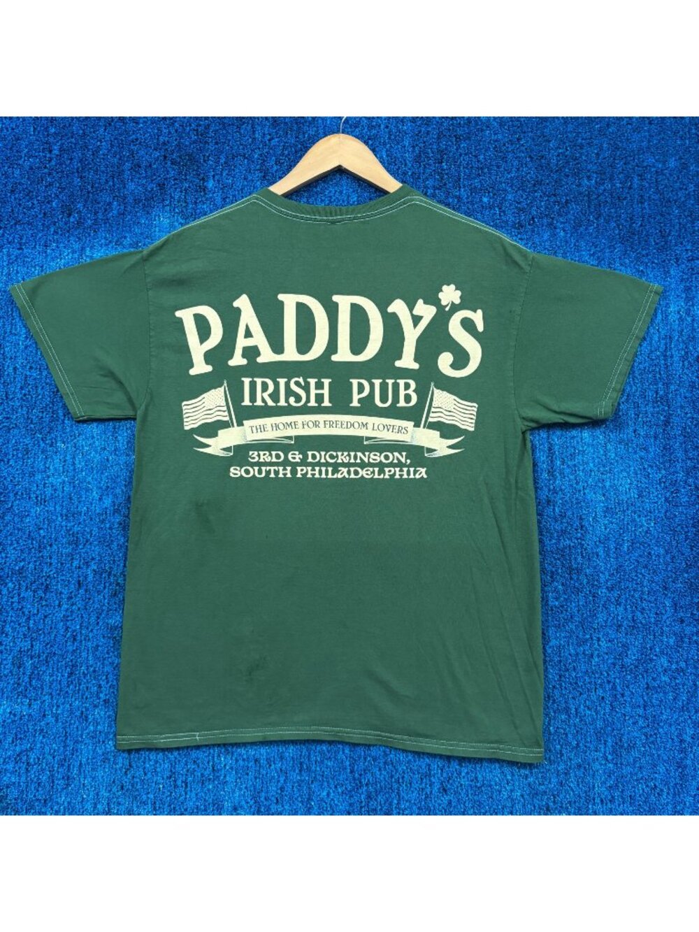 It’s Always Sunny in Philadelphia "Paddy's Irish Pub" Graphic T-Shirt Size L